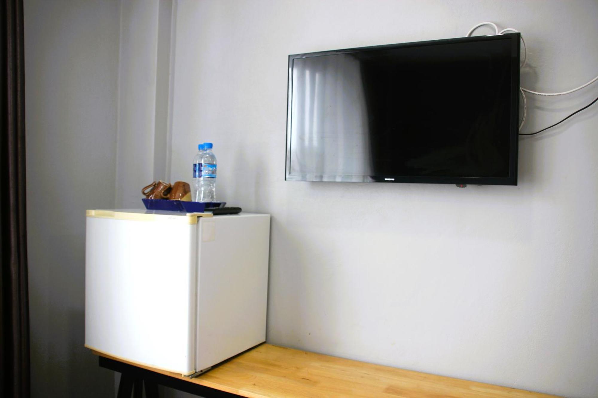 Lux Rooms Night Bazaar Τσιάνγκ Μάι Εξωτερικό φωτογραφία